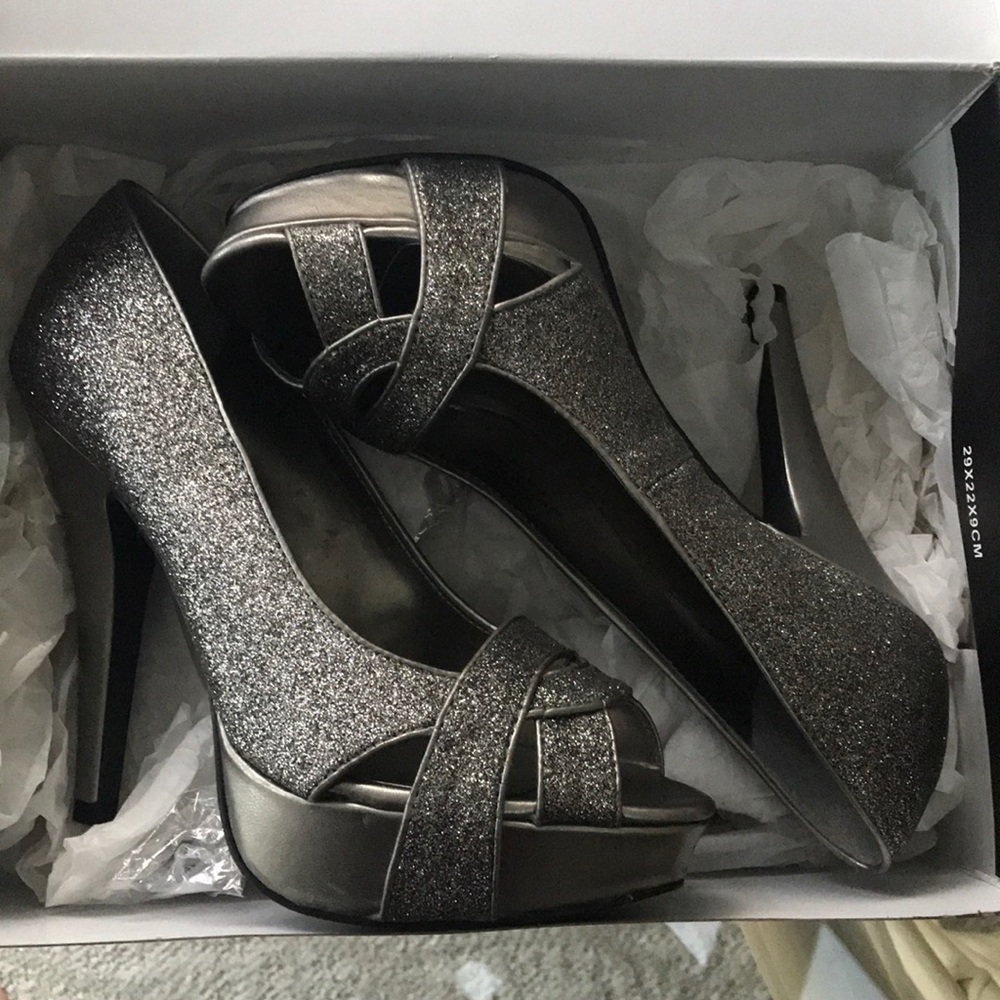 G by Guess pewter colored formal heels